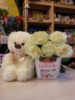Bouquet of 5 White Roses, Chocolates Box &Teddy Bear