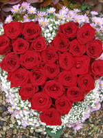 Heart-shaped arrangement "Loving heart", red roses