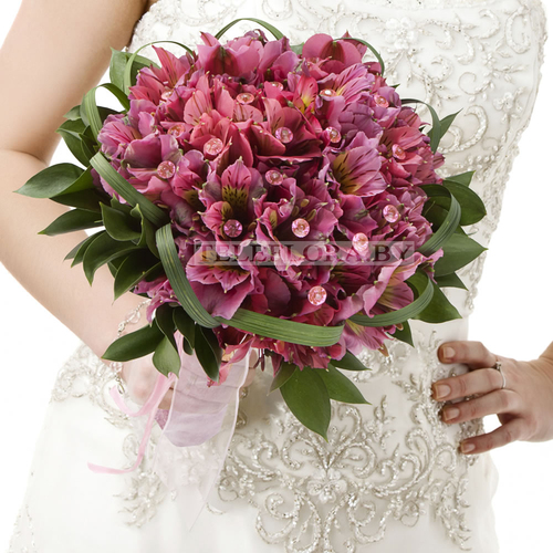 Alstroemeria wedding bouquet 'Alliance'