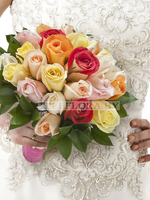 Wedding bouquet of multi-coloured roses 'Sauternes'